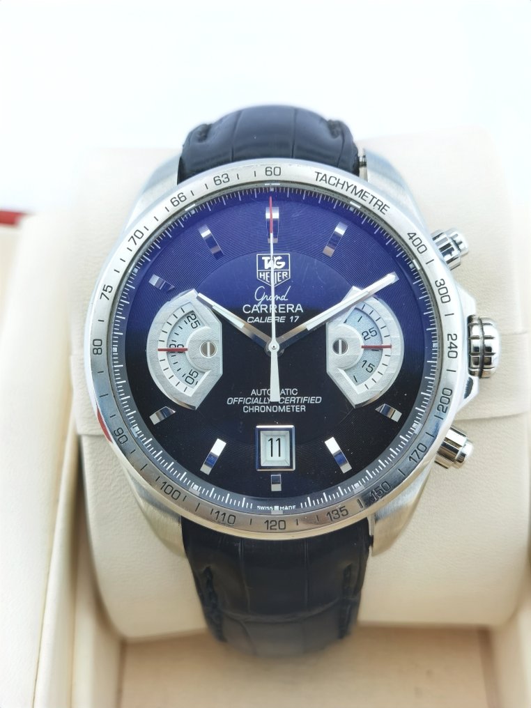 Tag heuer carrera cav511a price top