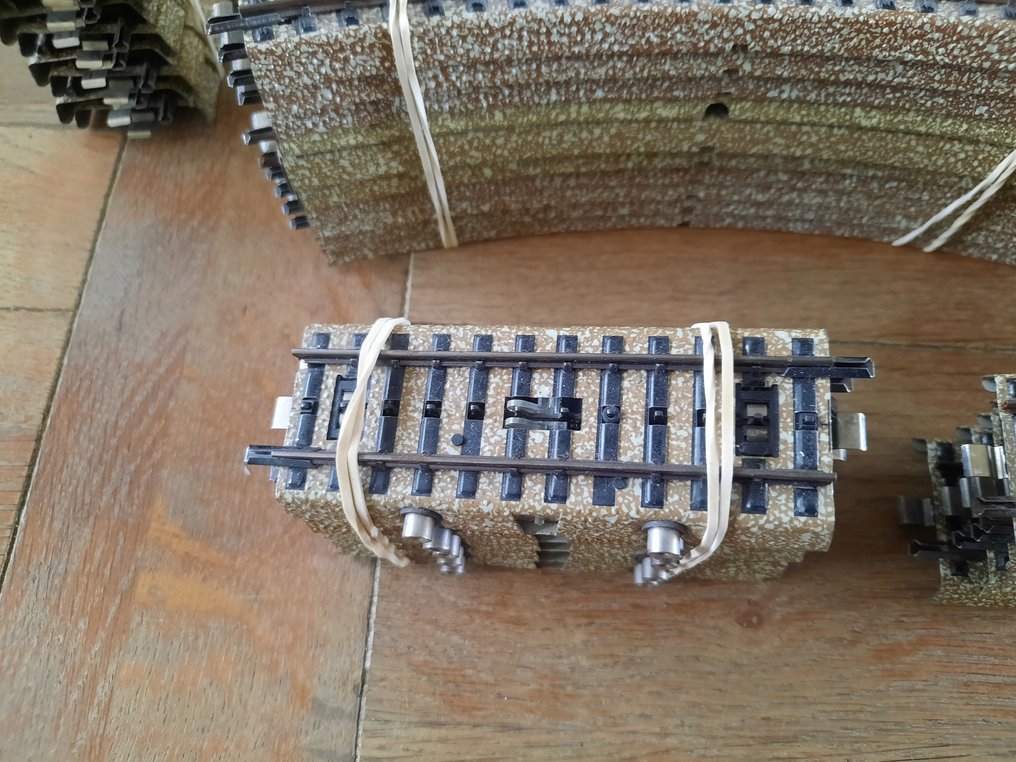 Märklin H0 - 5106/5100/5200/5129/5101/5107/5146/5147 - Voie ferrée pour trains miniatures (130) - M Rails #3.2