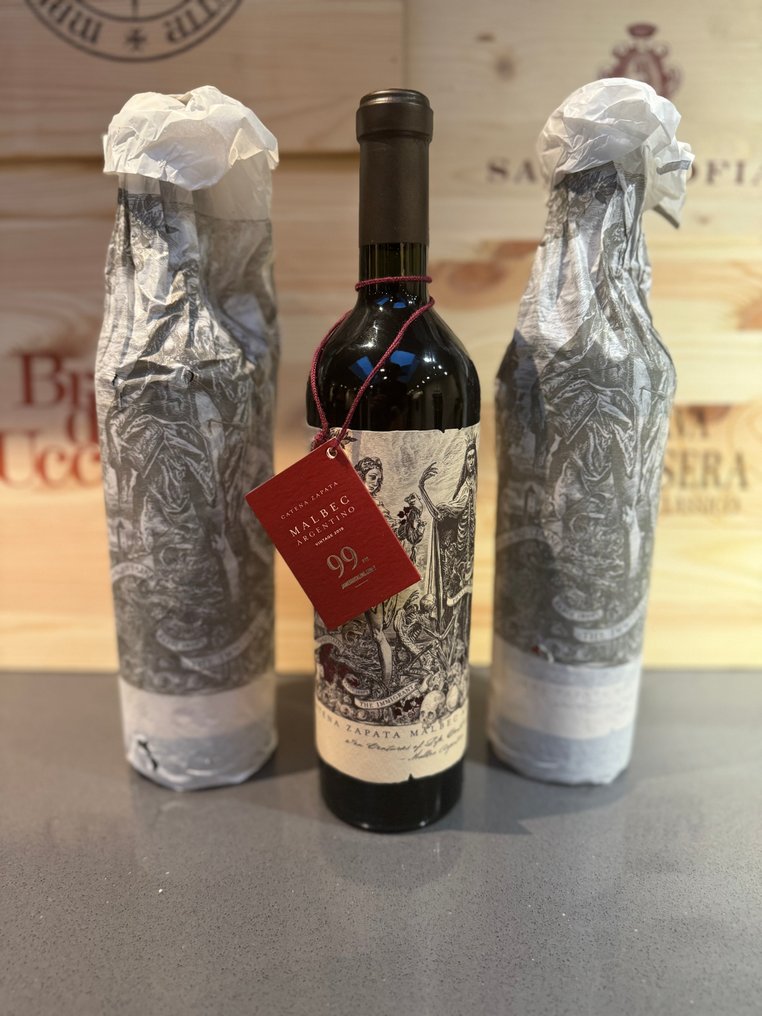 2019 Catena Zapata - Malbec Argentino - Mendoza - 3 Pullot (0.7 L) #1.0