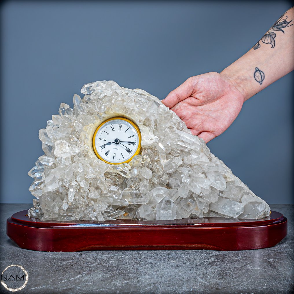 Natürliche Quartz-Uhr auf Hnadgefertigten Ständer aus Brasilien- 5417.39 g #2.1