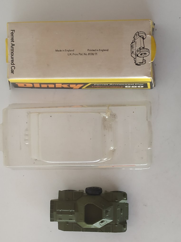 Dinky Toys - 模型军用车辆  (3) - Original Issue - Second New Series Mint Model Ferret Armoured Scout Car No.680, - 原装首个新系列完好开窗盒和完好 D.U.K.W.两栖动物 No.681 - 1972/1973 #3.2