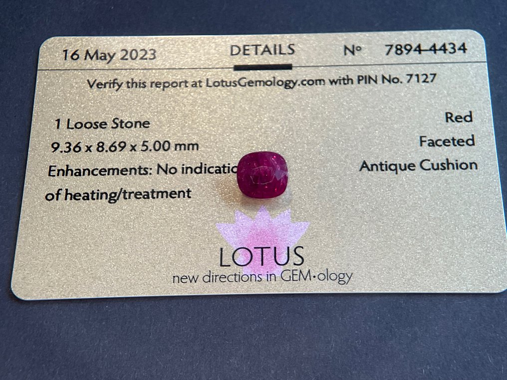 1 pcs  Piros Rubin  - 4.07 ct - Lotus Gemology #1.0