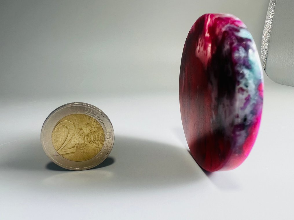 Κάραβο Ruby - Πρωταρχική ποιότητα AAA+++ - με λίγη Green Ziosite. Έντονο Κόκκινο - Ύψος: 54 mm- 55.5 g - (1) #2.1