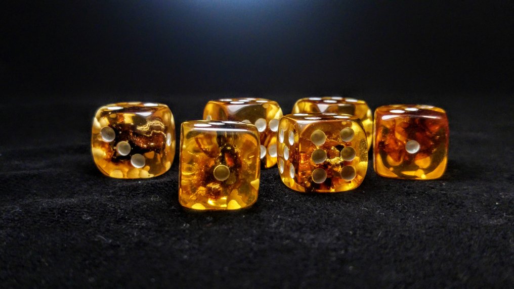 Baltic Amber Dices - Amber - 17 mm - 17 mm (No Reserve Price) #2.1