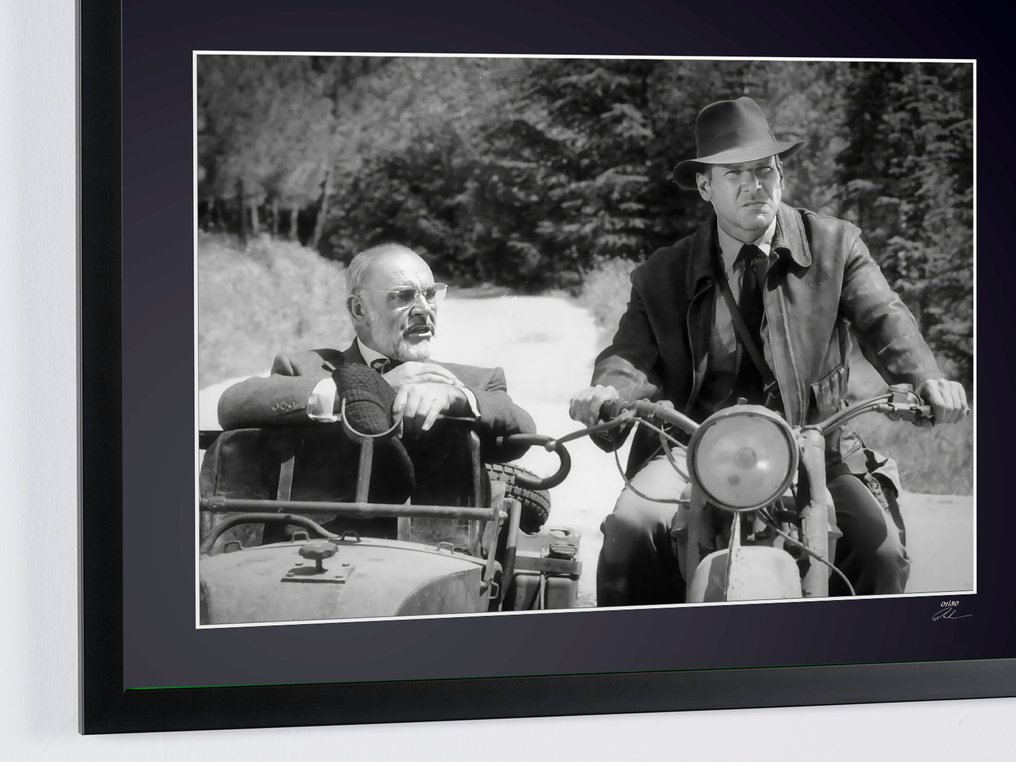 Indiana Jones and the Last Crusade (1989) - Sean Connery, Kevin Costner, Charles Martin Smith & Andy - Fine Art Photography - Luxury Wooden Framed 70X50 cm - Limited Edition Nr 05 of 30 - Serial ID 17294 - Original Certificate (COA), Hologram - 100% New. Shipping Reduction from 3 items #4.3