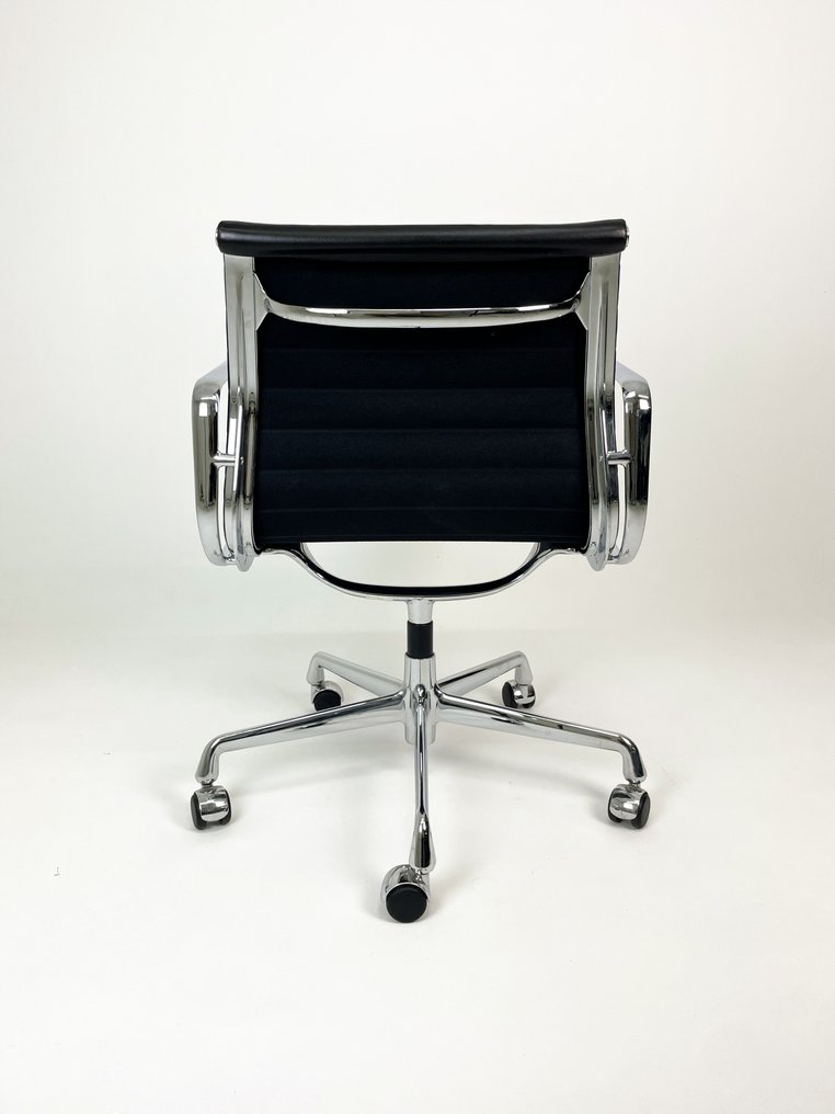 Vitra - Charles & Ray Eames - Sedia - EA108 - Alluminio, Pelle #4.3