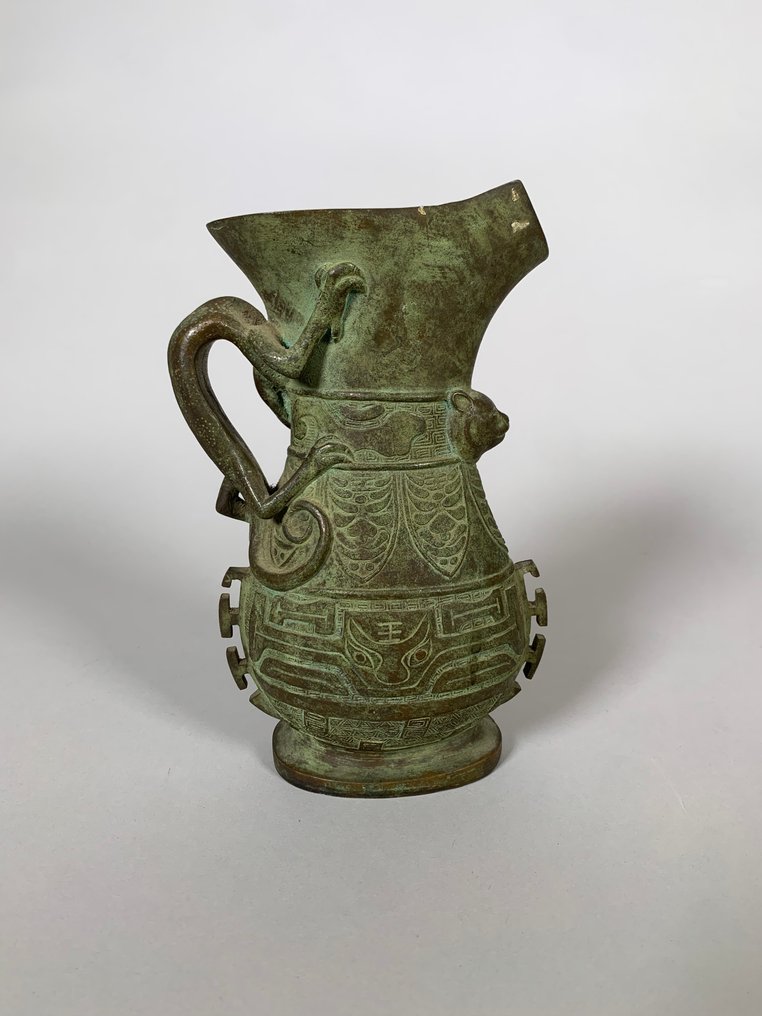 Bronze, Archaistic Chinese style - 20th century Vase - 25 cm (No Reserve Price) #3.2