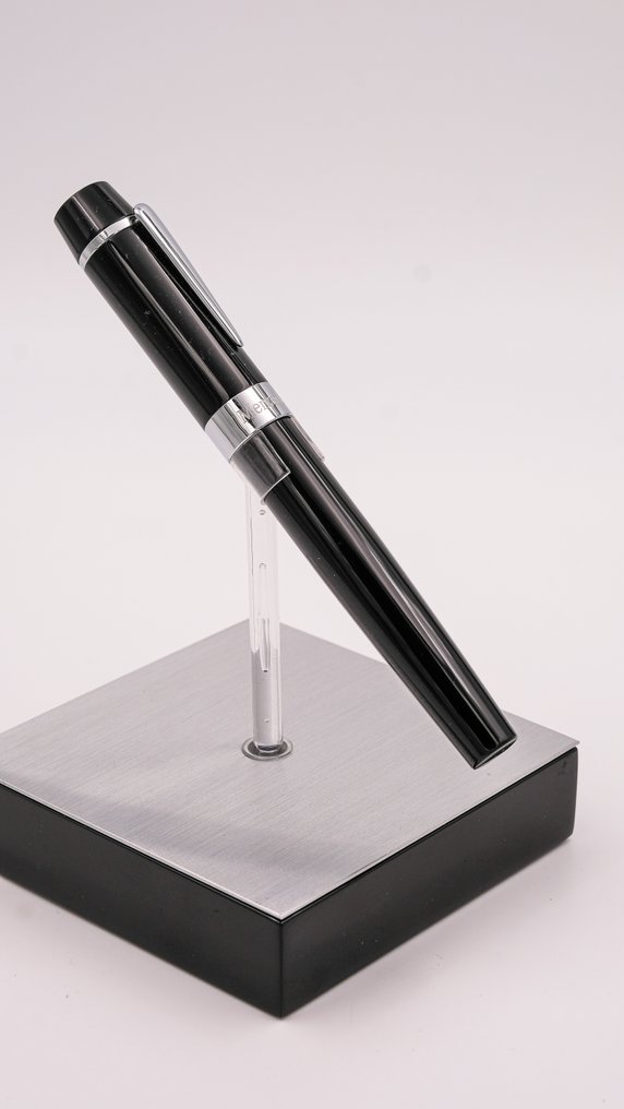 Mercedes - Benz Black - Ingen mindstepris - Rollerpen #4.3