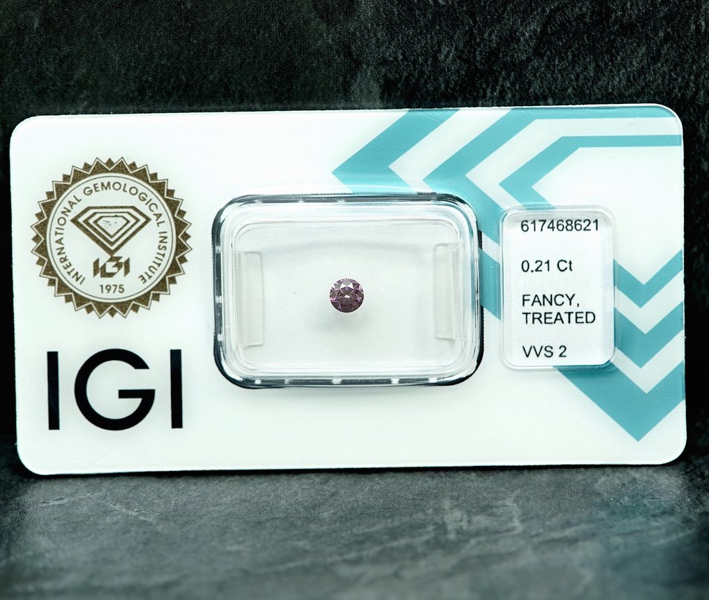 1 pcs Diamond (Colour-treated) - 0.21 ct - VVS2 - International Gemological Institute (IGI) #2.1
