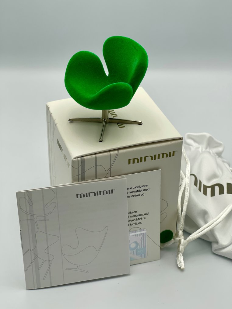 Minimii - Arne Jacobsen - Miniatűr figura - Miniature Swan Chair - Fém, Bársony #1.0