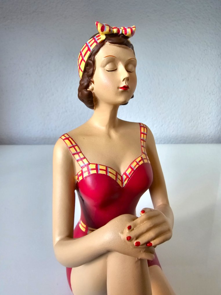 Veistos, Baddame Jaren '50 - 30 cm - hartsi #4.3