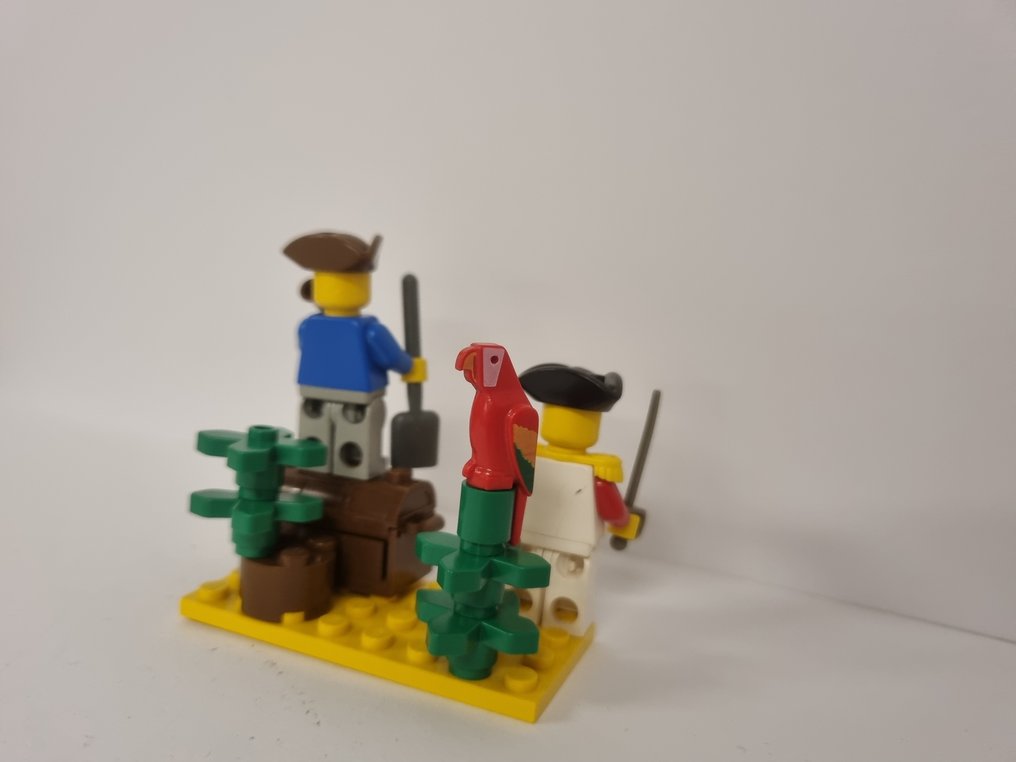 Lego - Pirates - 6237 - 6258 - 6246 - 6232 - Pirate'a Plunder -  Smuggler's Shanty - Crocodile Cage - Skeleton Crew - 1990-2000 #3.2