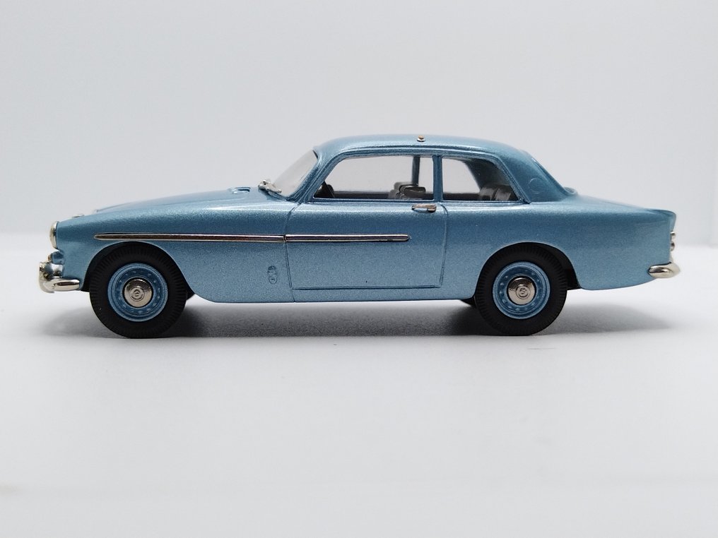 Lansdowne 1:43 - 模型汽车 - 1960 Bristol 406 #2.2