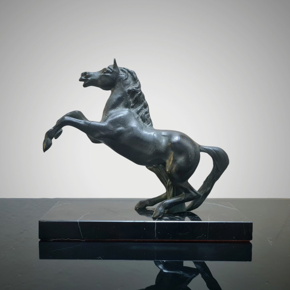 Sculpture, Cheval cabré - 17 cm - Metal and marble portor - 1930 #1.2