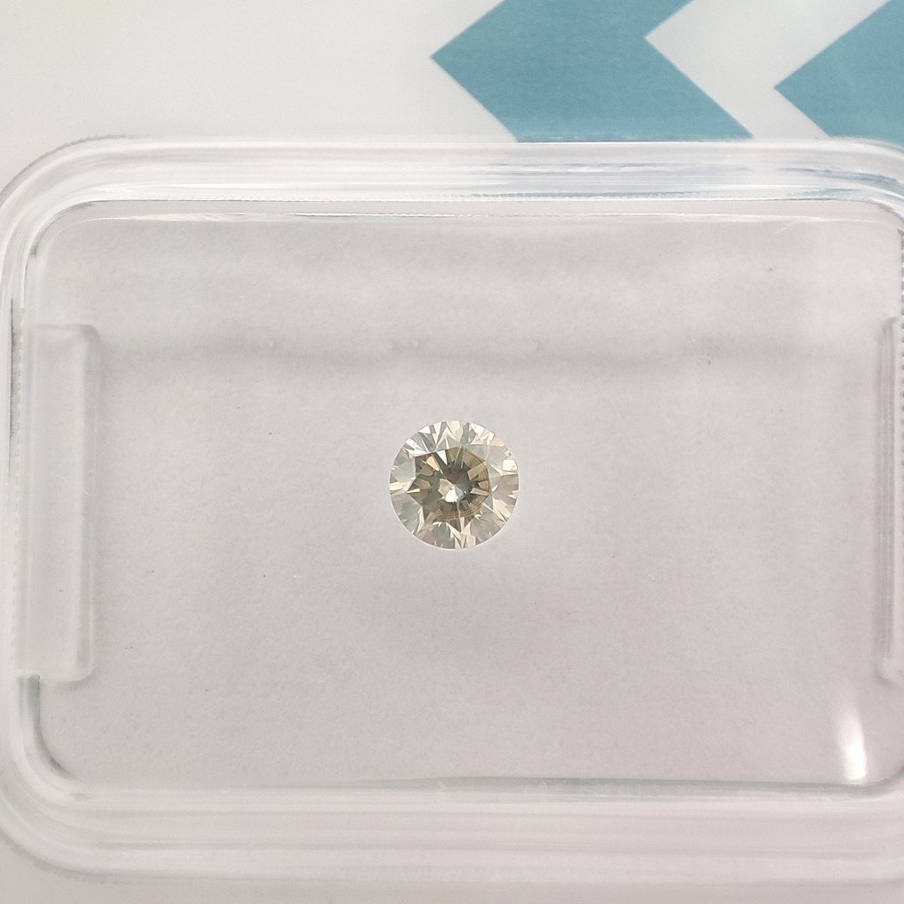 Fără preț de rezervă - 1 pcs Diamant  (Natural)  - 0.18 ct - Rotund - I1 - IGI (Institutul gemologic internațional) - O - P #1.1