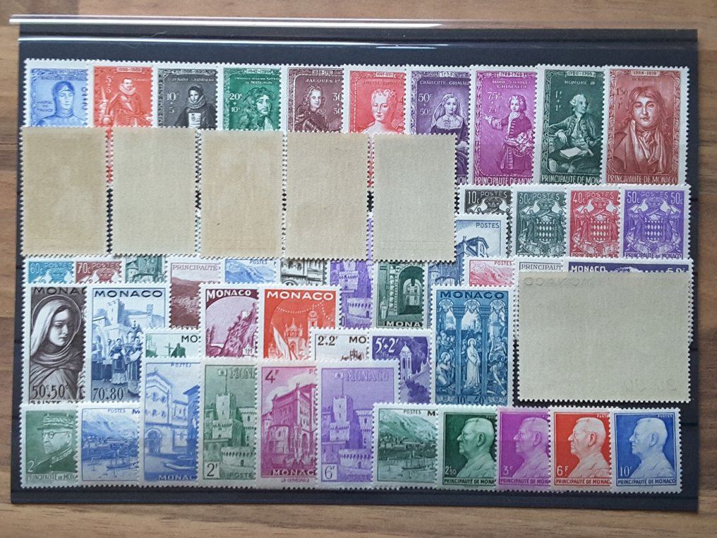 Monaco 1942/1948 - 7 hele års frimærker med luftpost og souvenirark - Yvert 234 à 323 sans les timbres non émis, PA 8 à 35 et BF 2 #3.1