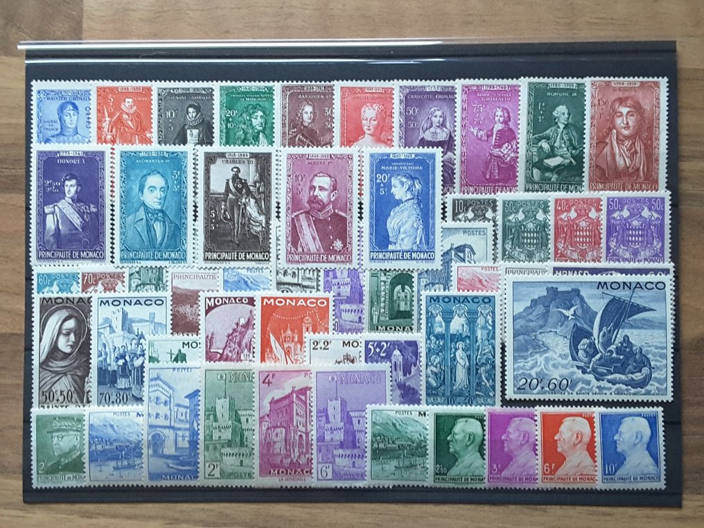 Mónaco 1942/1948 - 7 años completos de sellos con correo aéreo y hoja de recuerdo - Yvert 234 à 323 sans les timbres non émis, PA 8 à 35 et BF 2 #2.2