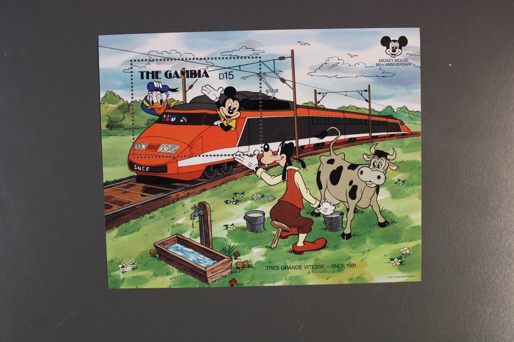 沃尔特·迪士尼动机  - 来自多个国家的300多种不同的块和小票 #2.1