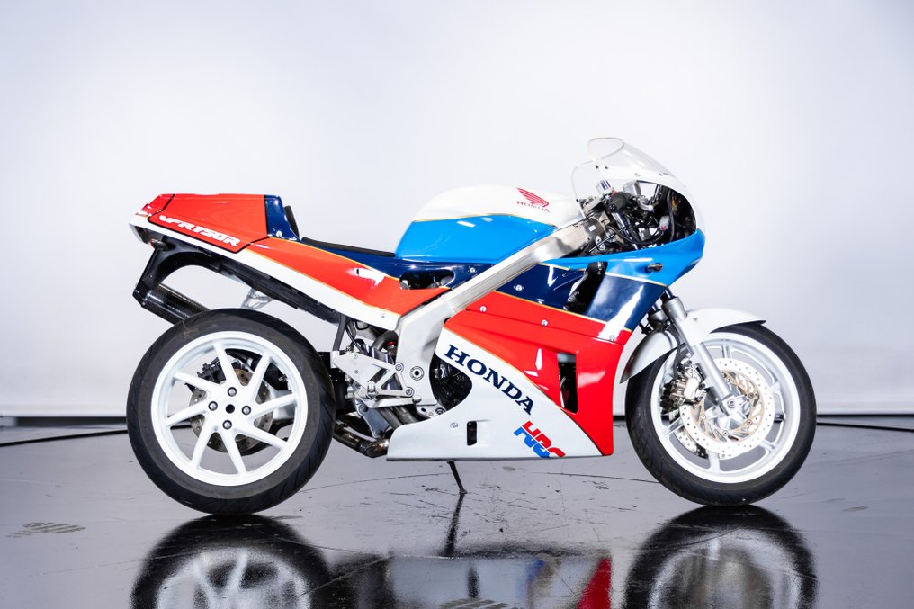 Honda - VFR 750 F - RC30 Replica - 1997 #1.1