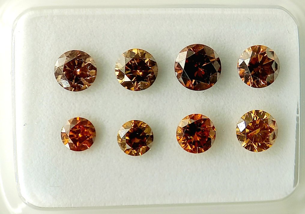 Zonder Minimumprijs - 8 pcs Diamant  (Natuurlijk gekleurd)  - 1.19 ct - Rond - Fancy deep, Fancy intense Geelachtig, Rozeachtig Gemengd bruin, Gemengd oranje - P1, SI1 - Antwerp Laboratory for Gemstone Testing (ALGT) #1.1