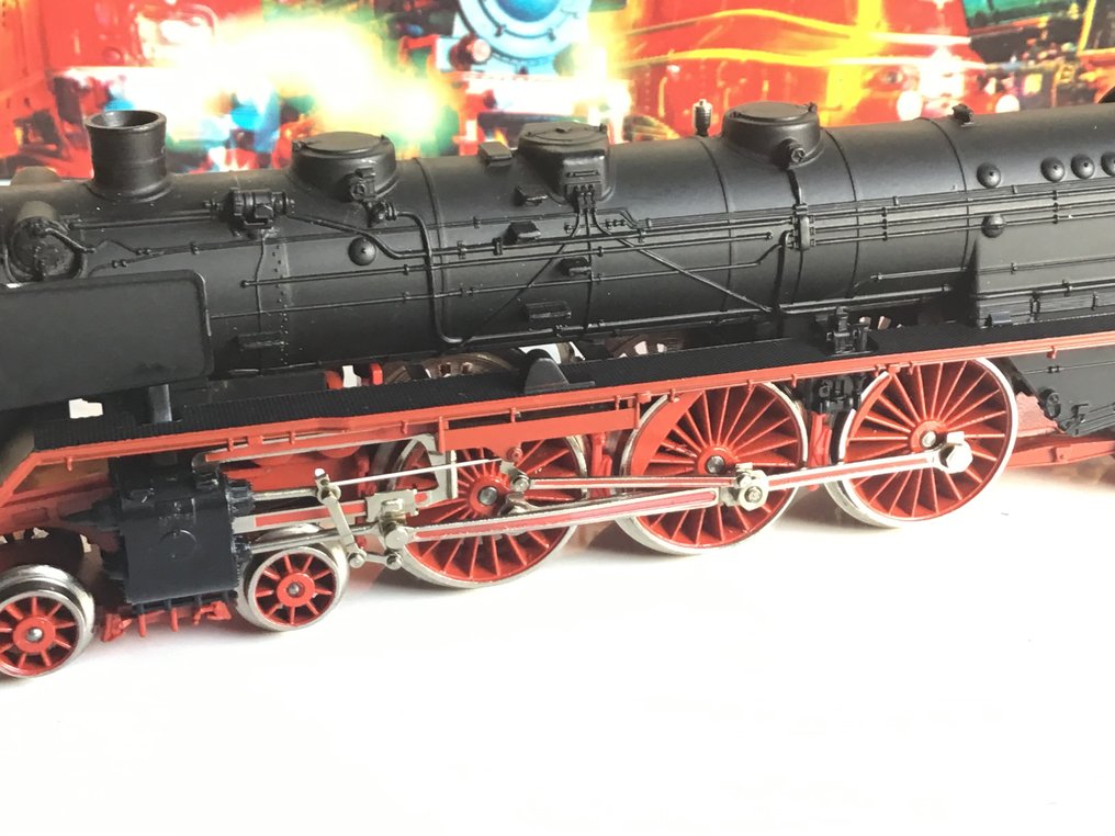 Märklin H0 - 3085 - Stoomlocomotief met tender (1) - BR 003 - DB #2.2