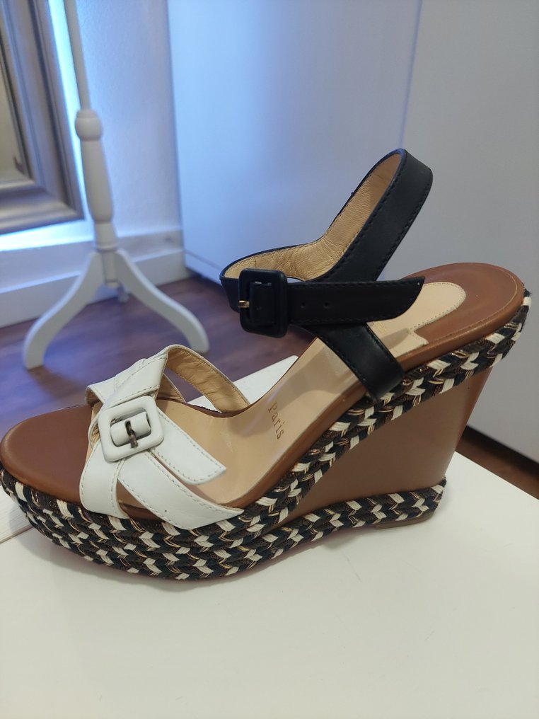 Christian Louboutin - 凉鞋 - 尺寸: EU 40 #1.0