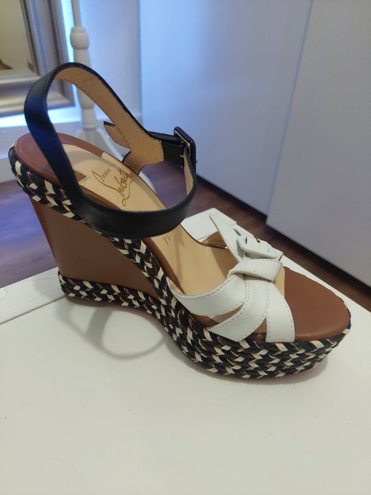 Christian Louboutin - 凉鞋 - 尺寸: EU 40 #1.0