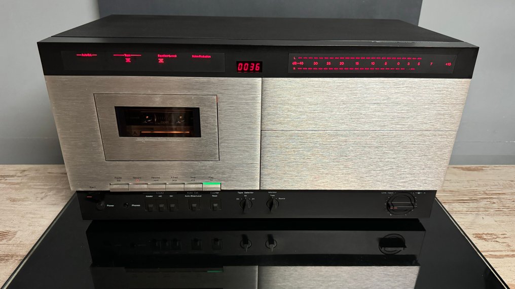 Nakamichi 700ZXE fully serviced by a Nakamichi professional Near