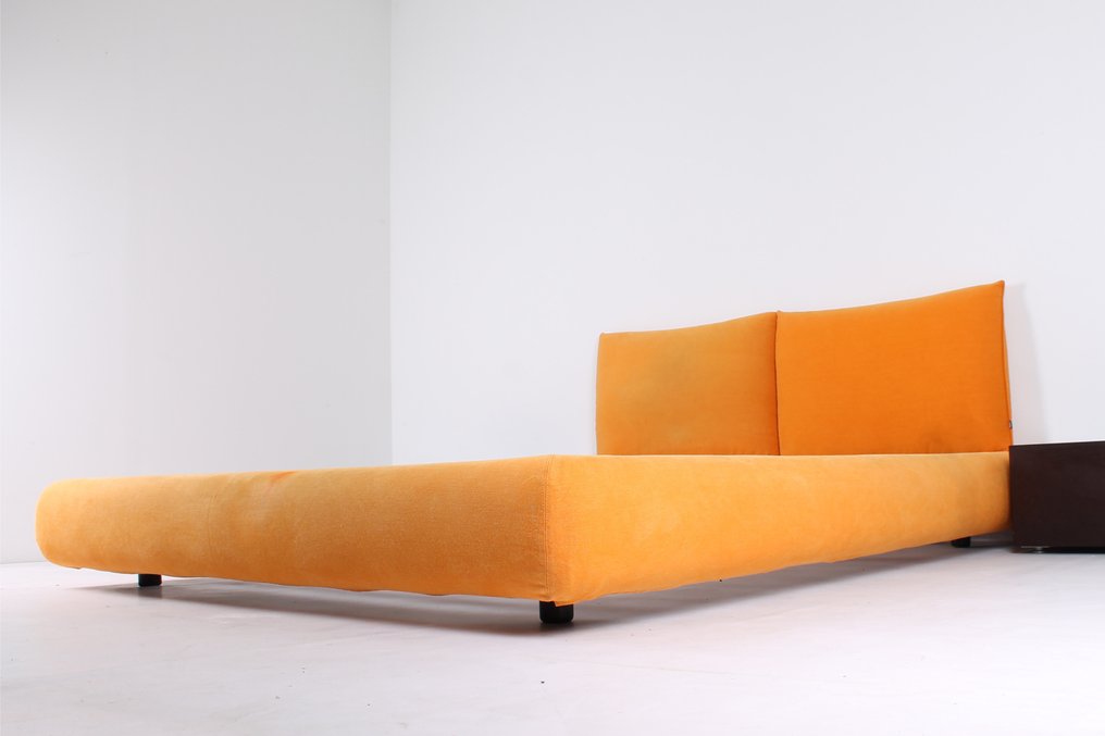 Poliform - Marcel Wanders - Κρεβάτι - Όνειρο Κρεβάτι - Ξύλο, σφουγγάρι, ύφασμα #1.0