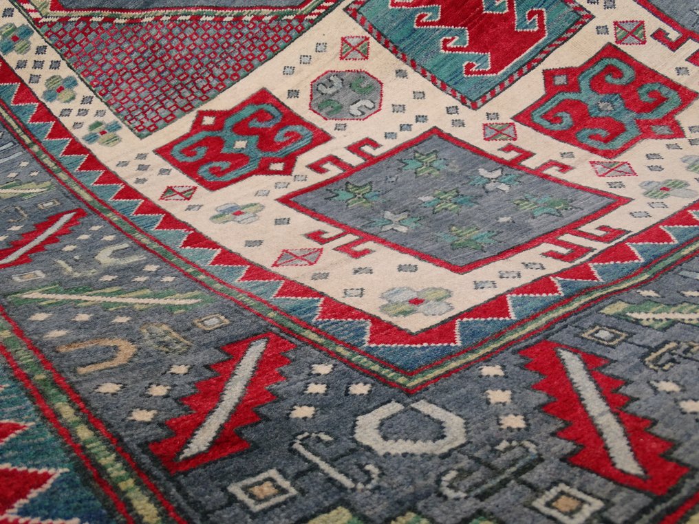 Kazakki - Uusi ja käyttämätön - Matto - 301 cm - 206 cm #1.0