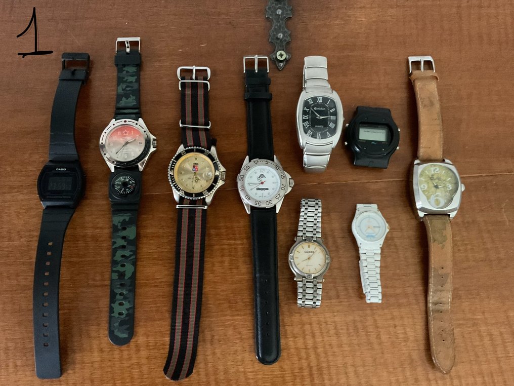 Themed collection Quartz watches, straps and bracelets, various spare parts for watches Catawiki