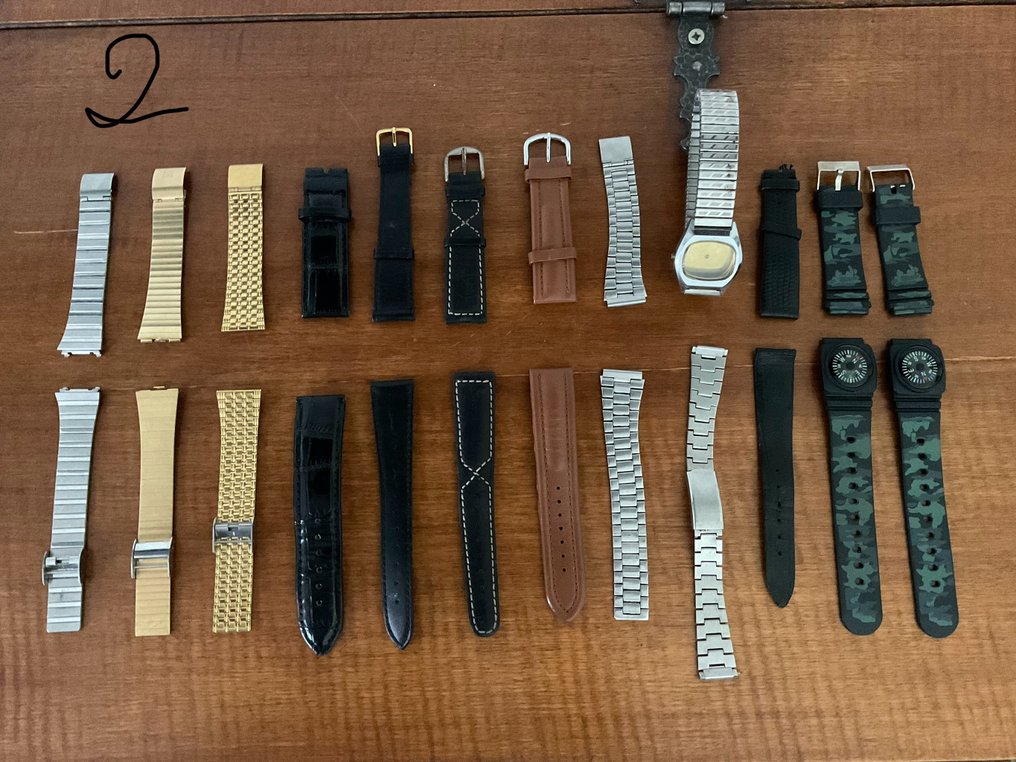 Themed collection Quartz watches, straps and bracelets, various spare parts for watches Catawiki