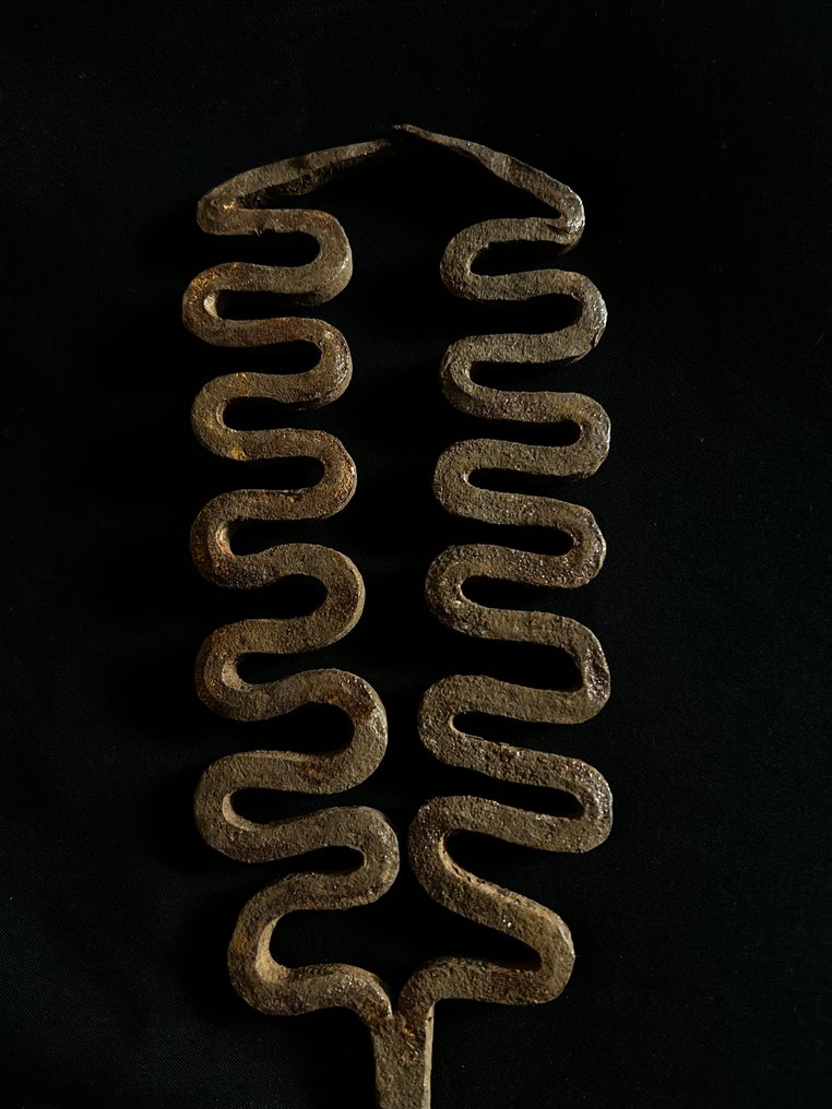 Nigeria, Chamba, Mumuye. Antique African Currency, Iron. Early 20th century (Ingen reservasjonspris) #2.1
