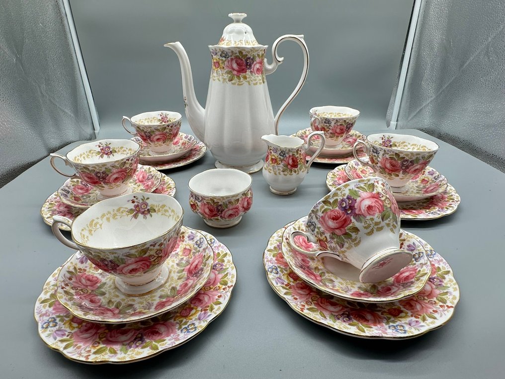 Hochwertiges Royal Albert Serena Bone China Kaffeeservice 21 teilig Exquisite Sammlumg Kaffeeservice fur 6 Personen 21 Porzellan Catawiki