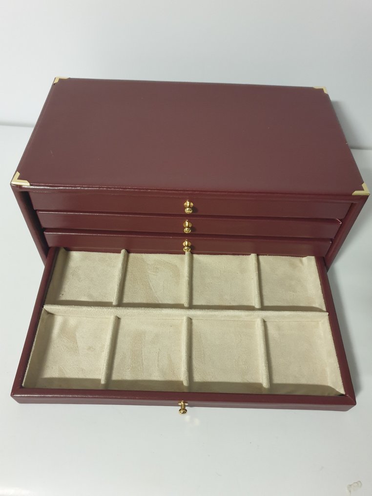 Accessories. Monetiere 4 vassoi - 32 posti  (No reserve price) #4.3