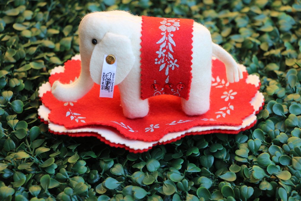 Steiff: clubeditie speldenkussen olifant, 2002 - Λούτρινο ζωάκι - 2000-2010 - Γερμανία #3.2