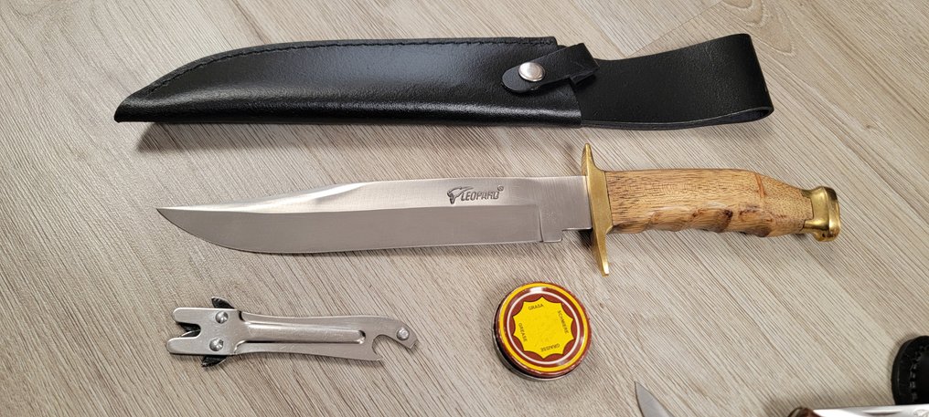 Léopard - Table knife set (8) - Steel, Wood, Leather #4.3