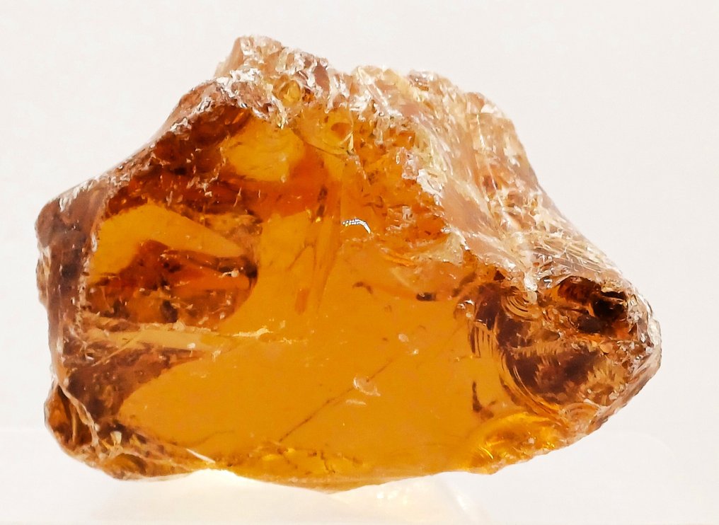 Duży kawałek kieliszka Madeira Andara w kolorze koniaku/whisky/bursztynu („Anioł Światła”) Szorstki kawałek, naturalne rysy, wolna forma - Wysokość: 95 mm - Szerokość: 90 mm- 437 g #3.2