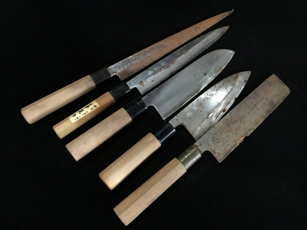 Set of 5 / Japanese Vintage Kitchen Knife / 出刃 DEBA 薄刃 USUBA 三得 SANTOKU 柳刃 YANAGIBA - Couteau de table (5) - Acier, Bois #1.1