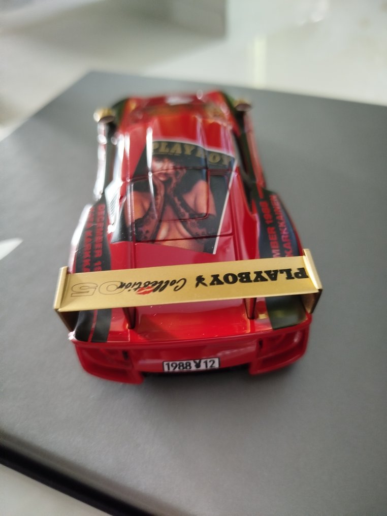 Miniatura de carro - Playmate Kata Karkkainen 12/88 - Coleção Playboy, limitada, certificada #3.2