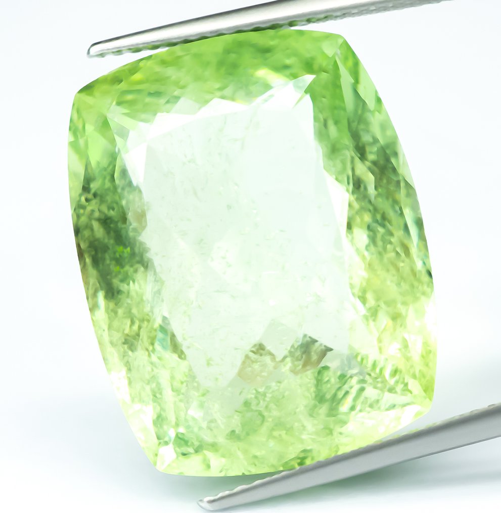 Sin Precio de Reserva Berilo  - 24.42 ct - Antwerp Laboratory for Gemstone Testing (ALGT) - Verde amarillento claro #2.1