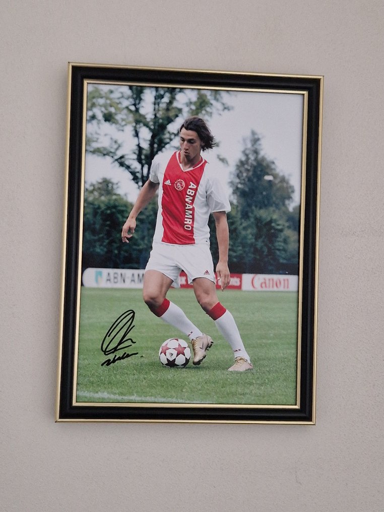 Zlatan Ibrahimović - Photograph  #2.1