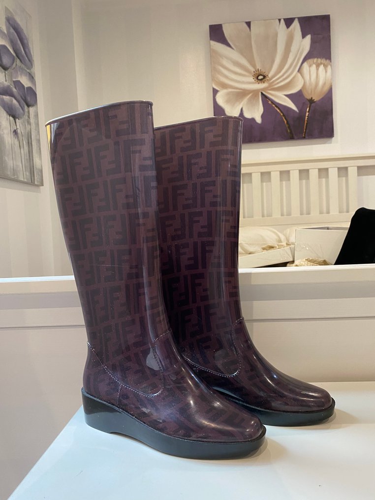 Fendi Boots Size EU 38 auction online Catawiki