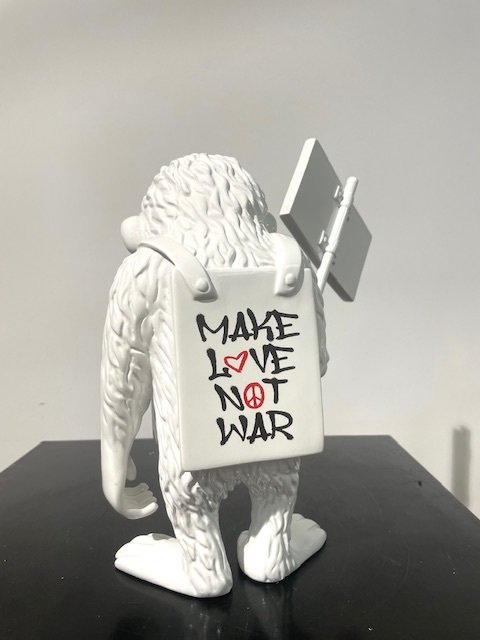 Van Apple - Street Monkey - Make Love Not War #2.1