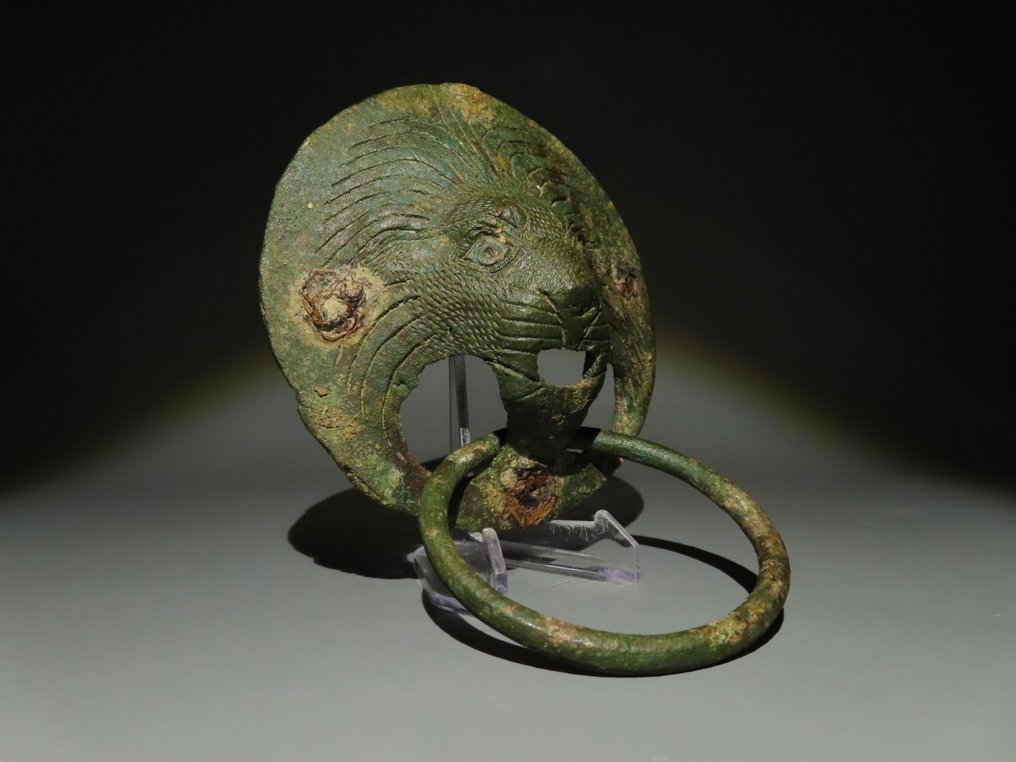 古羅馬 青銅色 带有狮子雕像的门把手。公元3世纪。高17.2厘米。 #4.3