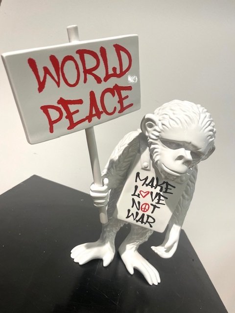 Van Apple - Street Monkey - Make Love Not War #4.3