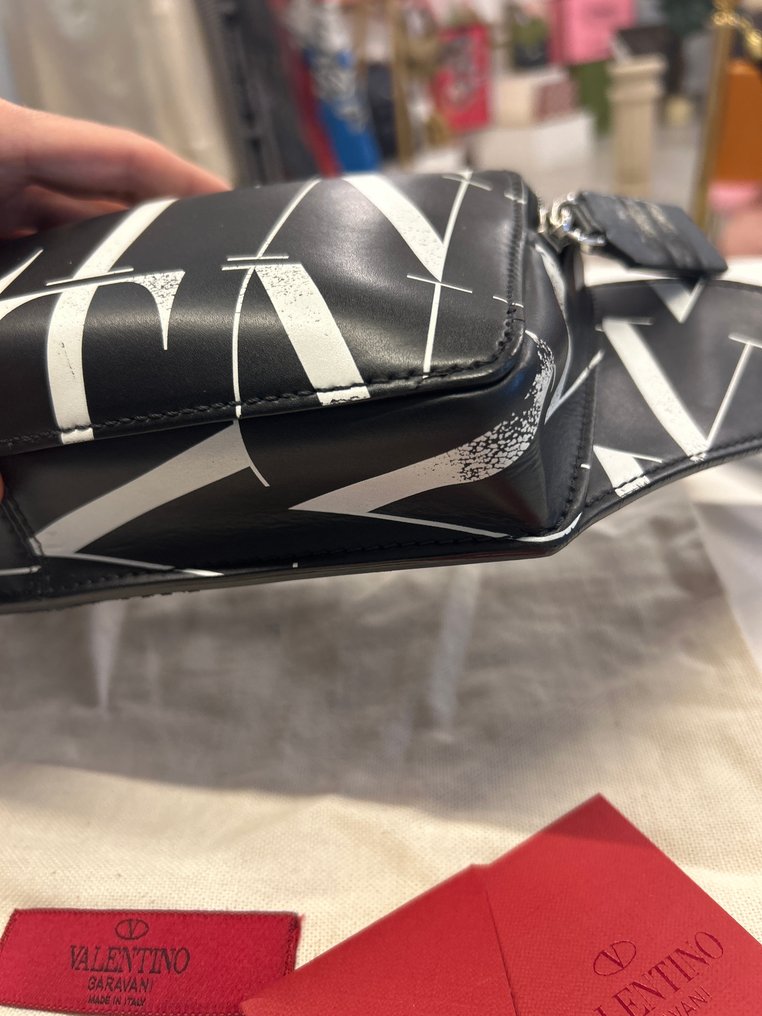 Valentino banana bag best sale