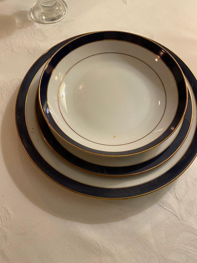 Table service for 6 (18) - Porcelain #3.2