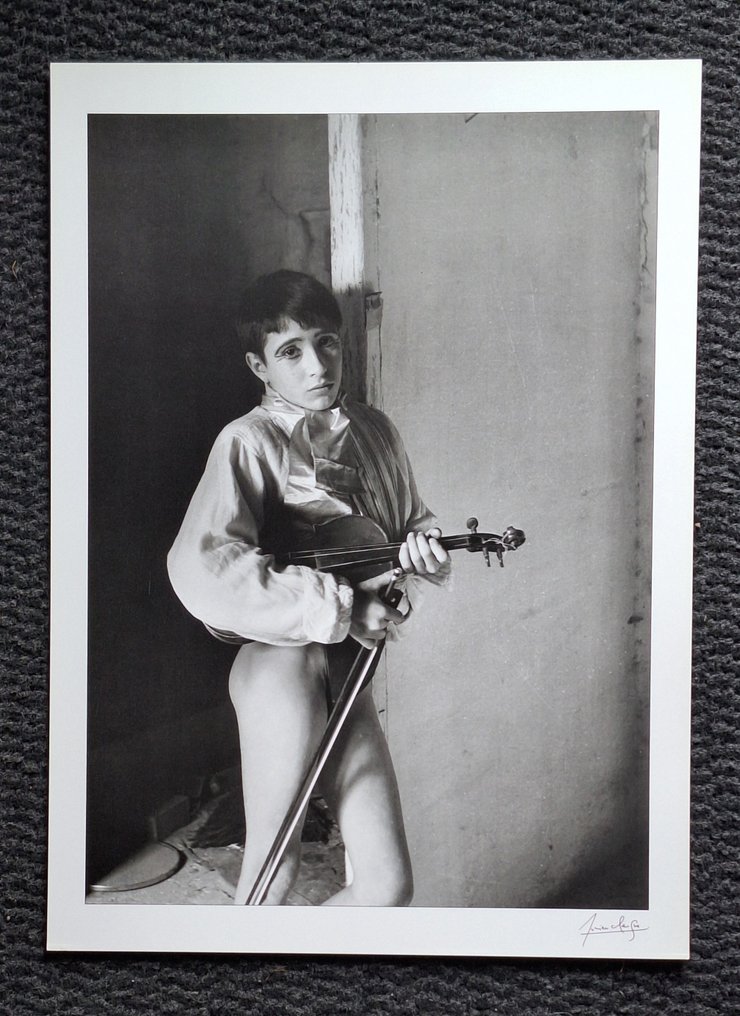 Lucien Clergue (1934–2014) - "Les saltimbanques: le jeune violoniste" #1.0
