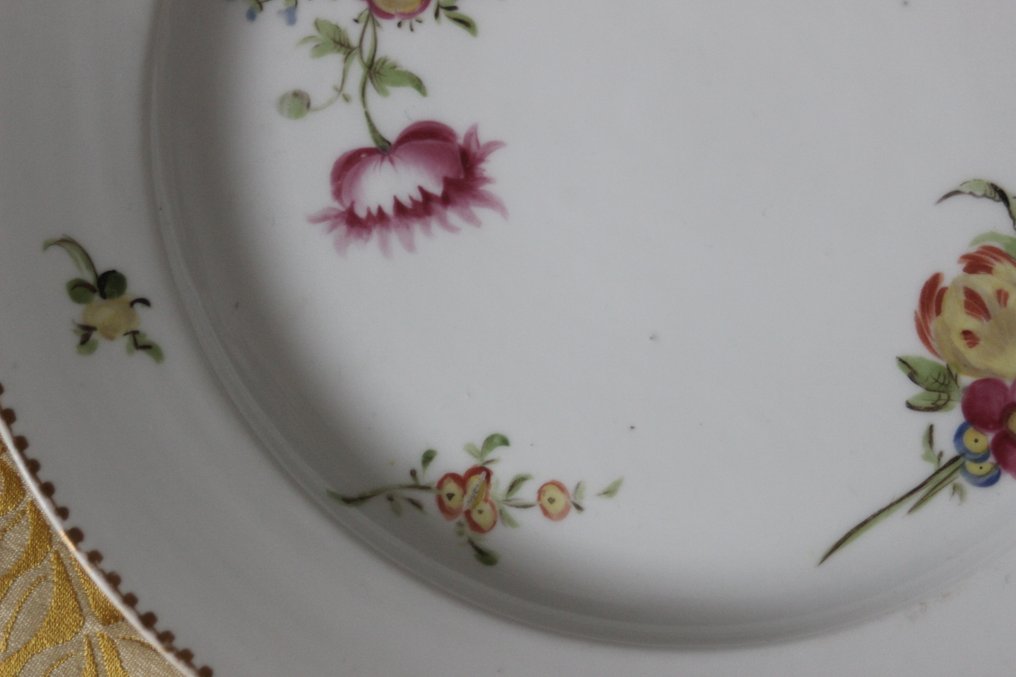 Assiette porcelaine de Paris - XVIIIe - Locré - aux bouquets de fleurs - Tallrik - Porslin #3.1